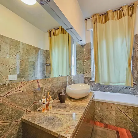 Dimora Catullo - La Terrazza Di Appartement Verona